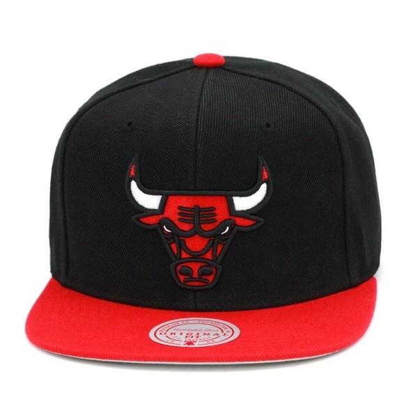 Mitchell & Ness Chicago Bulls Core Basic Snapback Hat Cap‎ 2-tone Black/Red - Picture 1 of 2